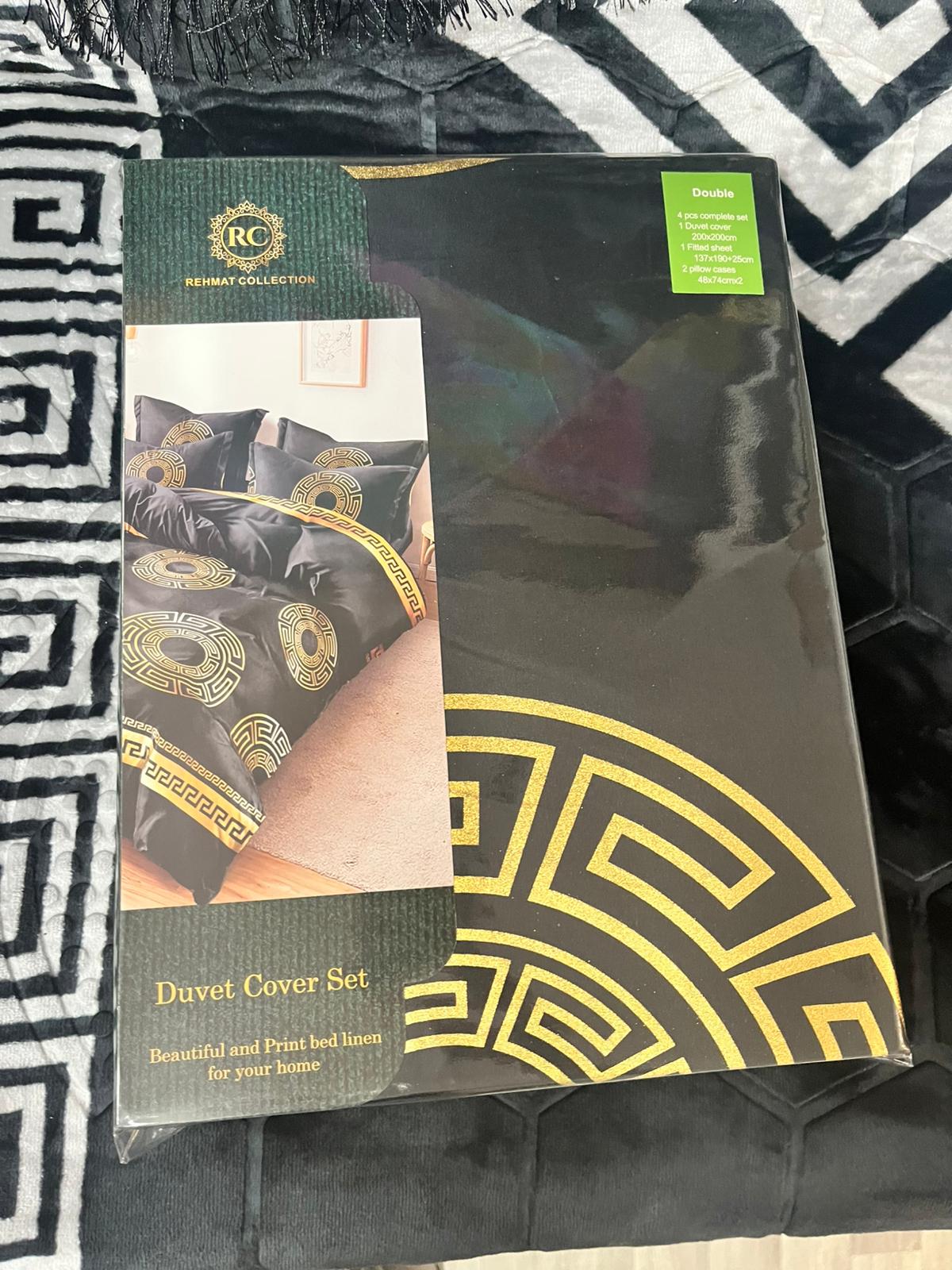 Rehmet Collection Bedding Superking size.
